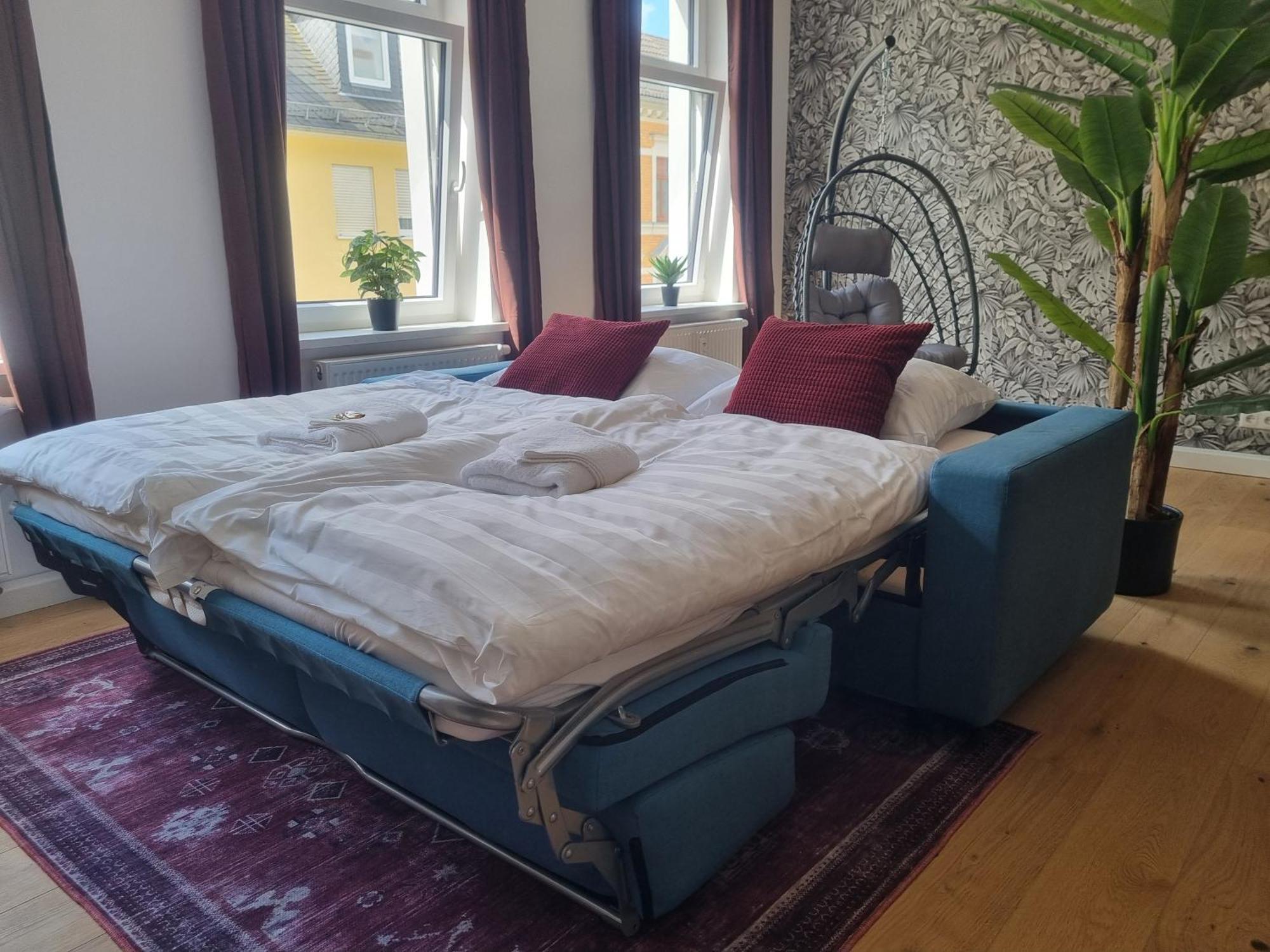 Maremar - Style-Loft Am Ferberturm - 2 Schlafzimmer - Luxus Boxspringbett - Arbeitsplaetze - Highspeed Wlan Гера Екстер'єр фото